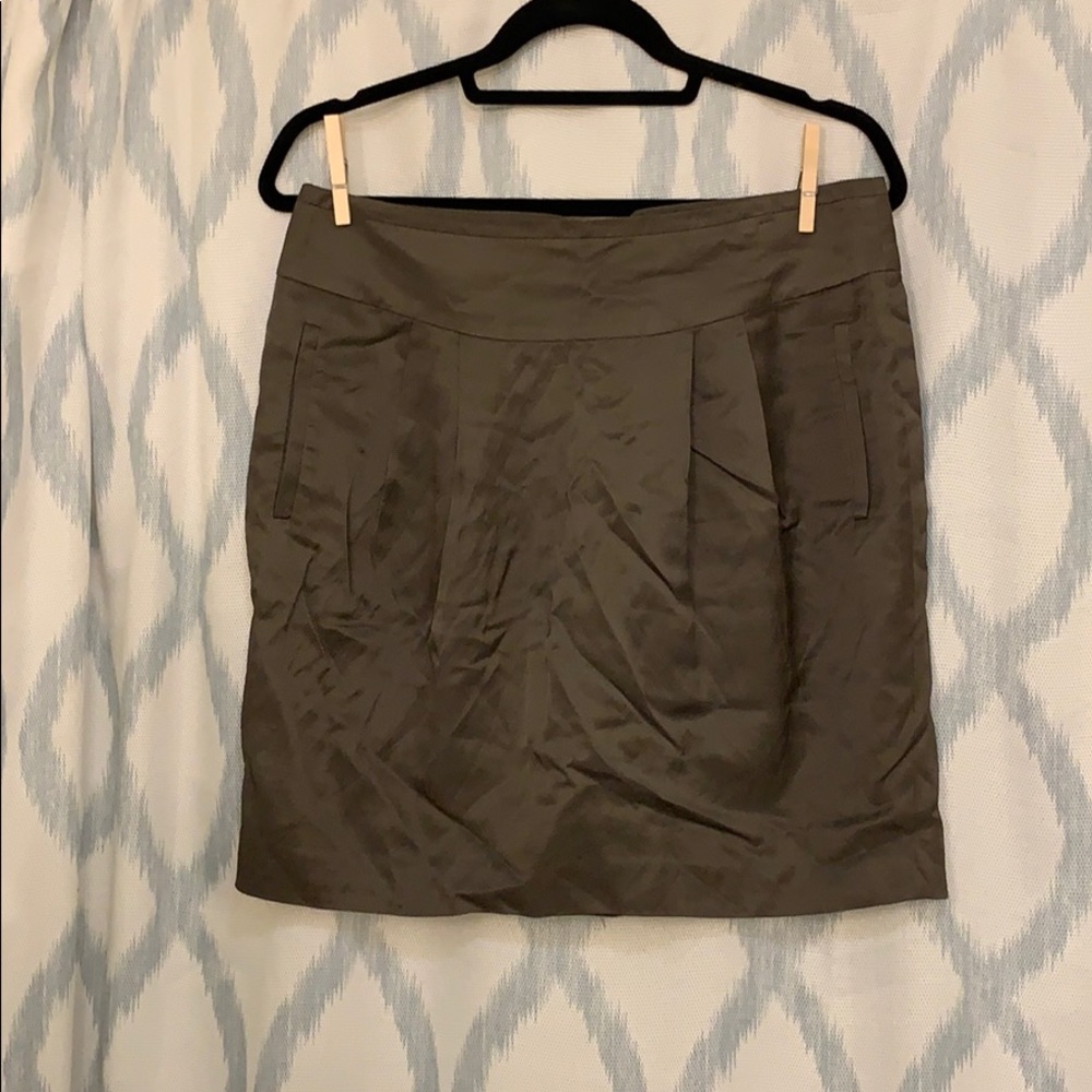 Olive Banana Republic skirt